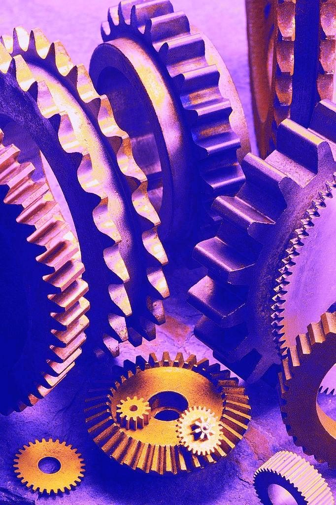 gears-toned